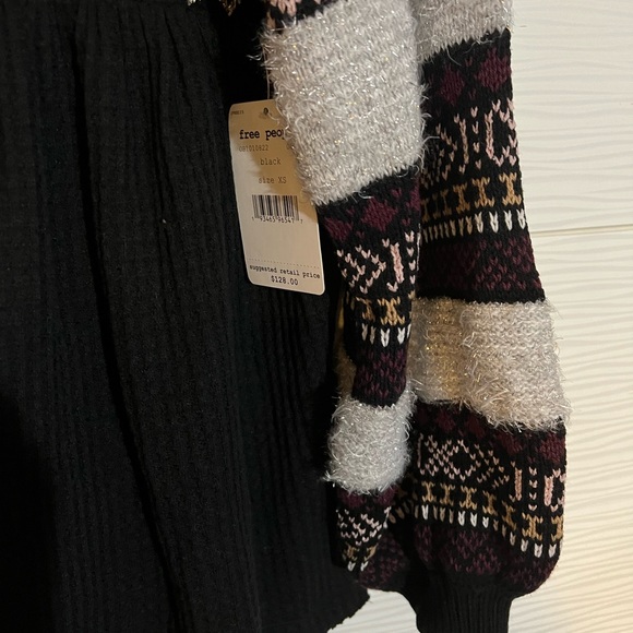 Free People. Women’s sweater - Picture 2 of 4